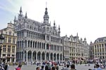 La Grand Place: &nbsp;the towering H&ocirc;tel de Ville (the Brussels city town hall) in the south-west corner.